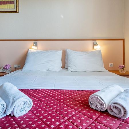 נאום Hotel Luna חדר תמונה