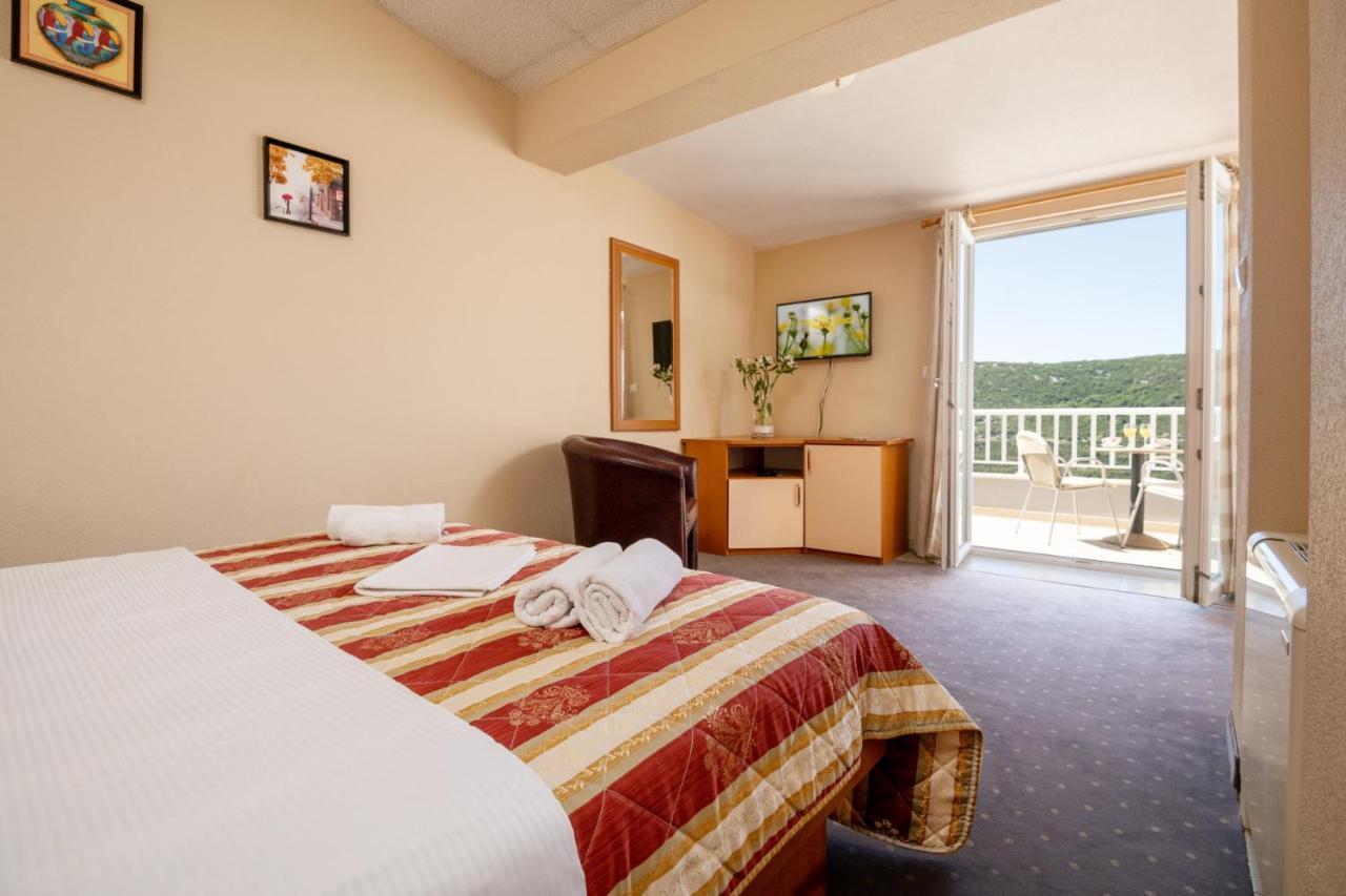 נאום Hotel Luna מראה חיצוני תמונה