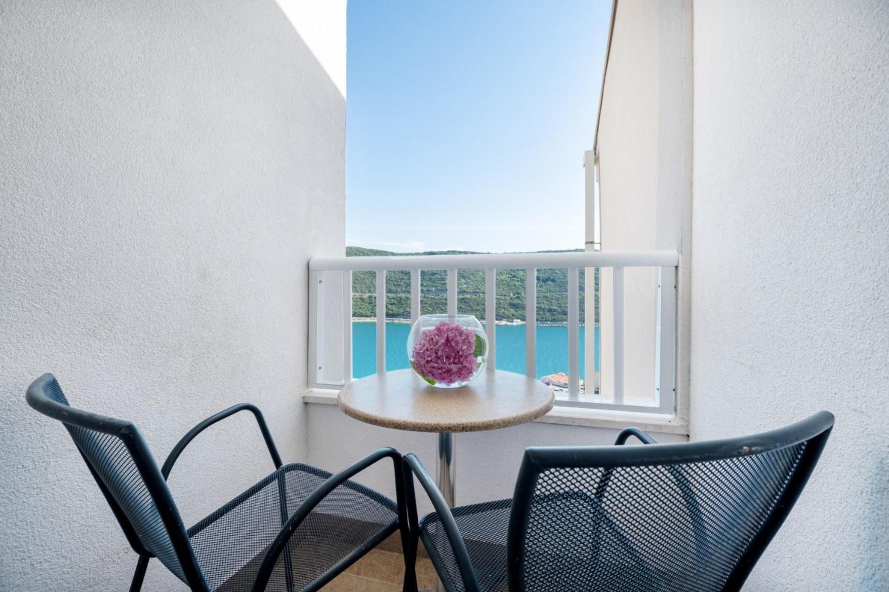 נאום Hotel Luna חדר תמונה